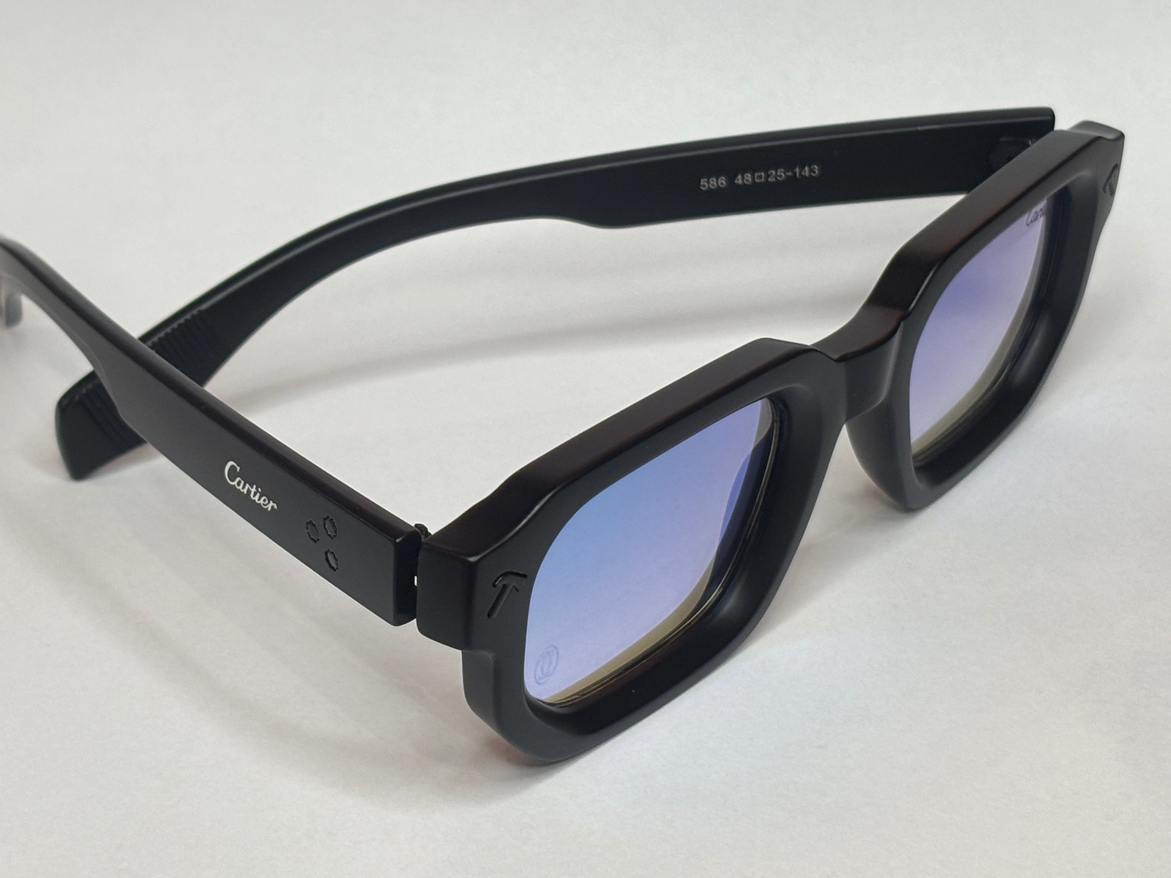 Lunettes de soleil effet miroir — Cadre noir mat